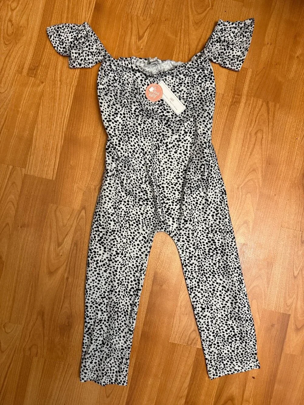 Bailey’s Blossoms w/tags – 5T (white / black)